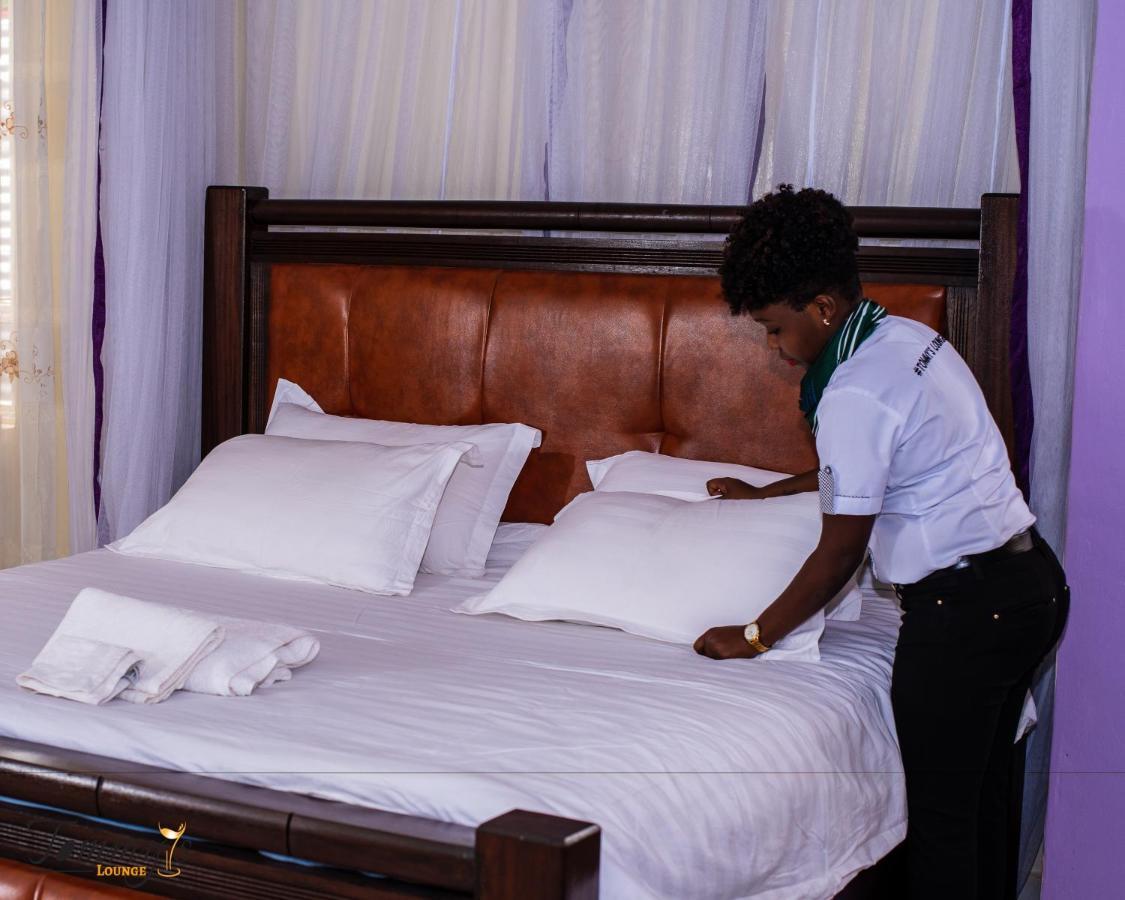 Tommy'S Airport Lounge Hotell Syokimau Exteriör bild